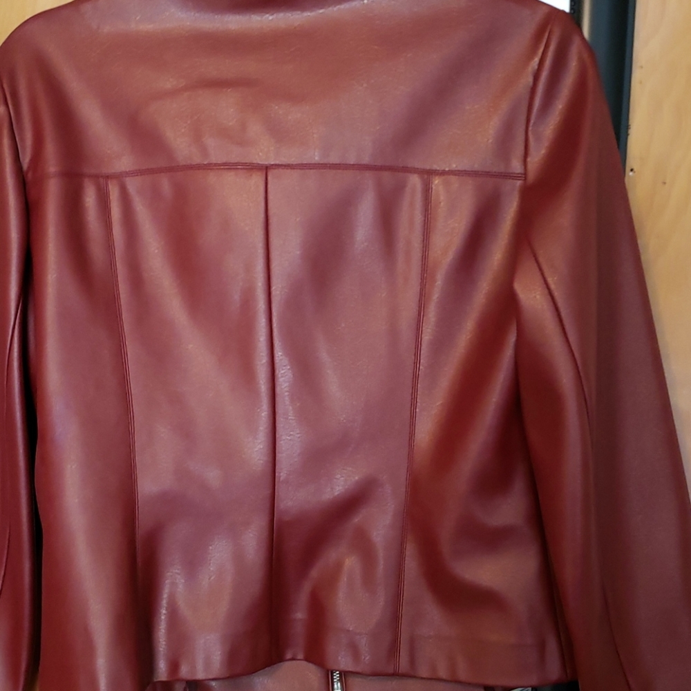 Jacket - Picture 5 of 5